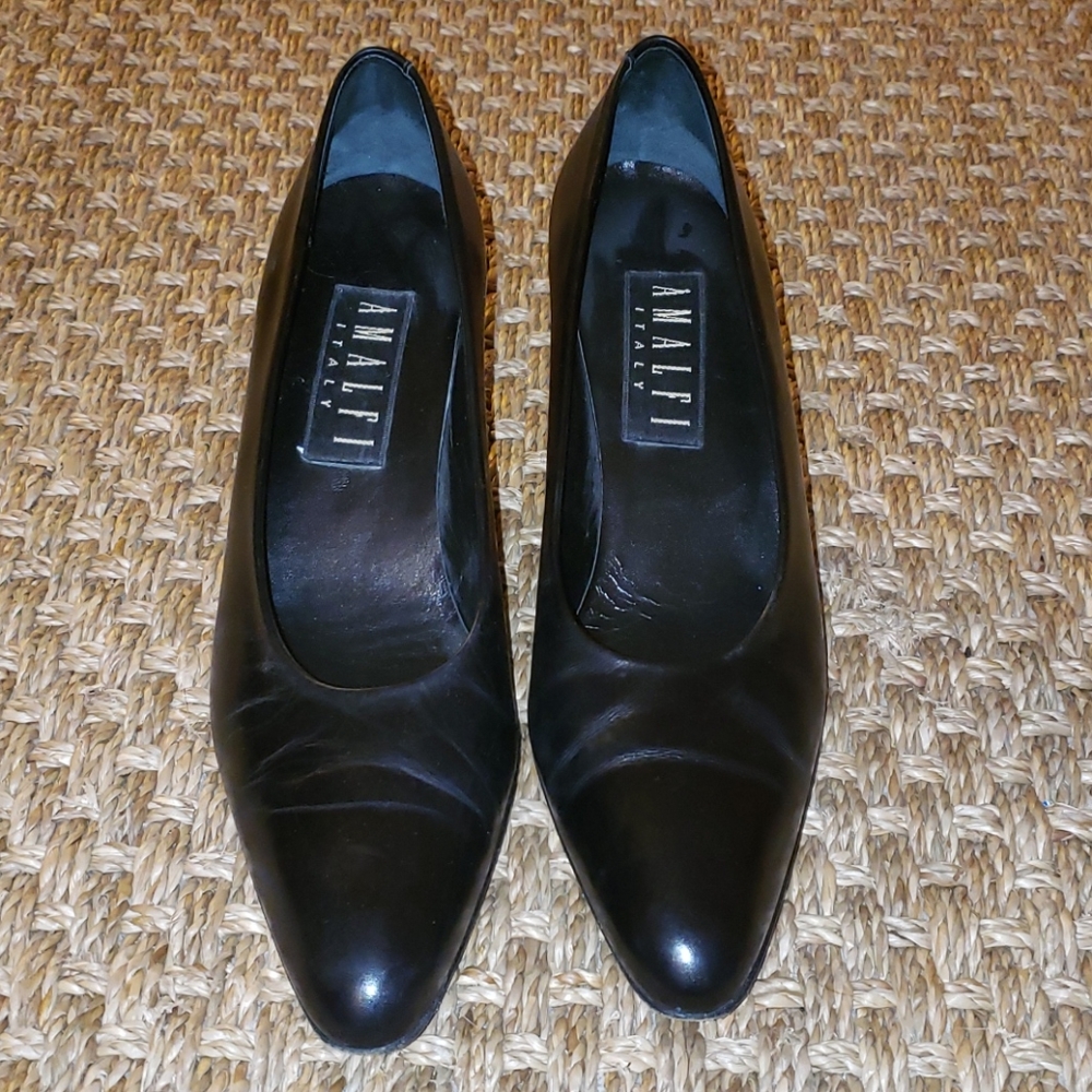 Vintage leather Amalfi pumps